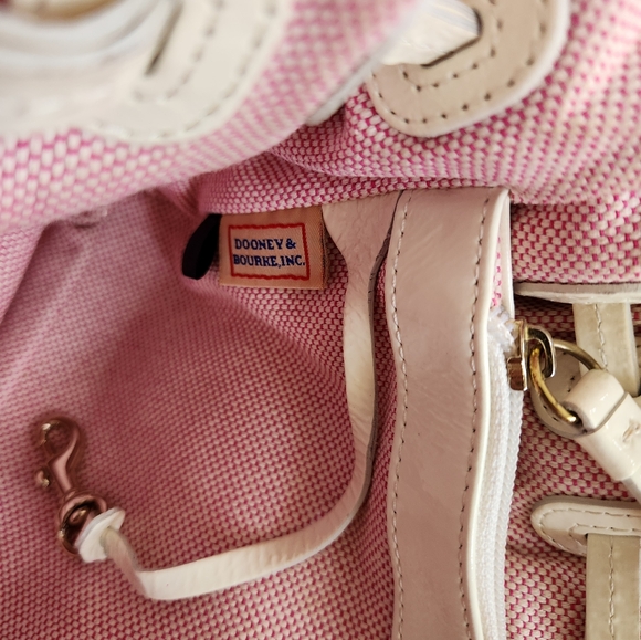 đź’ĄCLEARANCEđź’Ą AUTHENTIC VINTAGE BEIGE PATENT LEATHER DOONEY & BOURKE - Picture 9 of 16